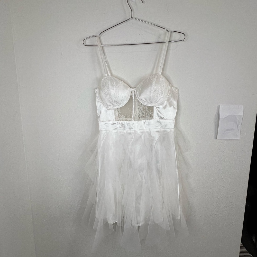 Lulu's White Lace Bustier Tulle Mini Wedding Dress
